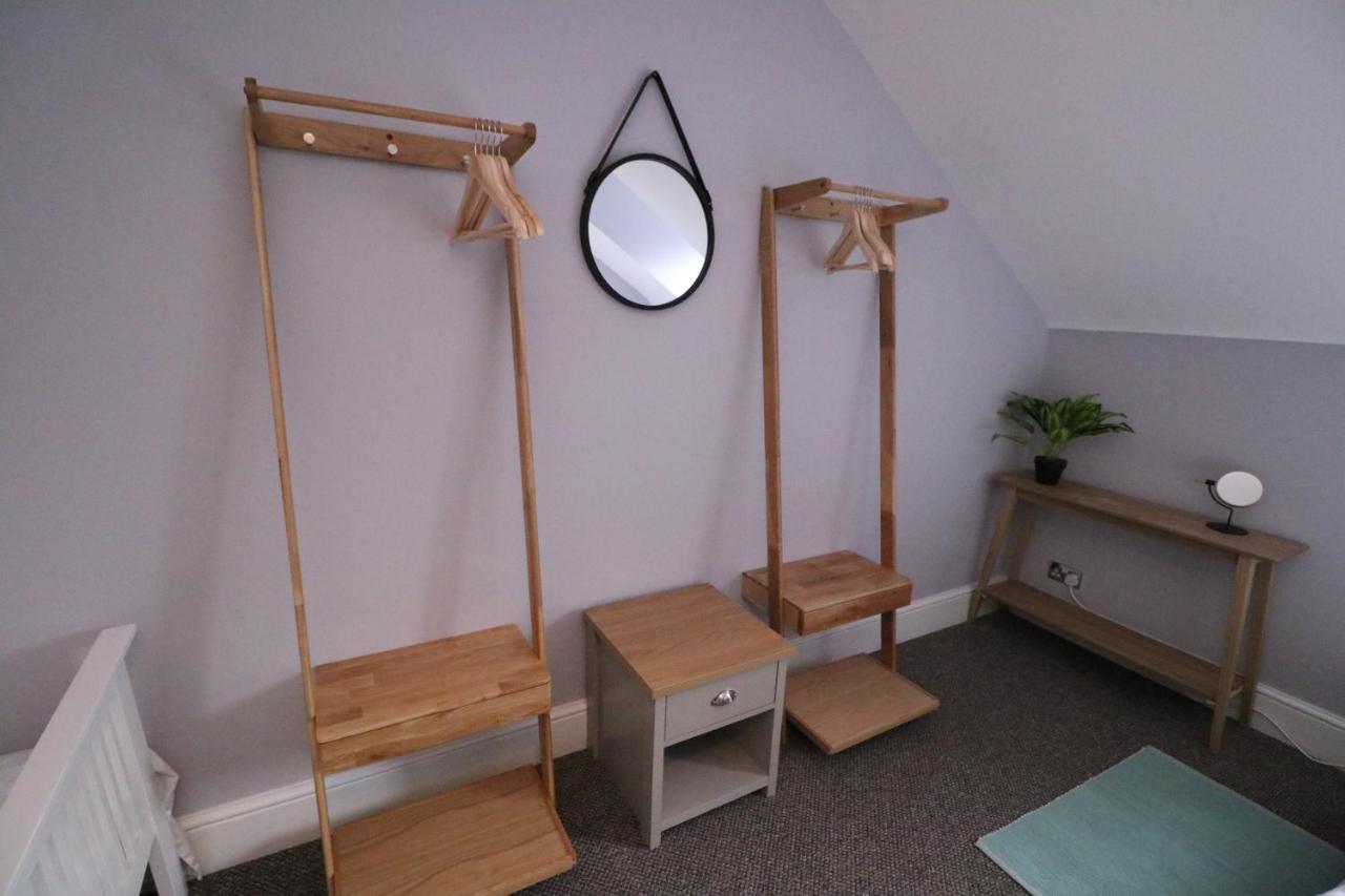 Amaya Five - Newly Renovated - Very Spacious - Sleeps 6 - Walking Distance To Town Centre - Grantham Exterior photo